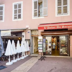 3-star Rated In The Heart Of The Old Town With A View Apartment